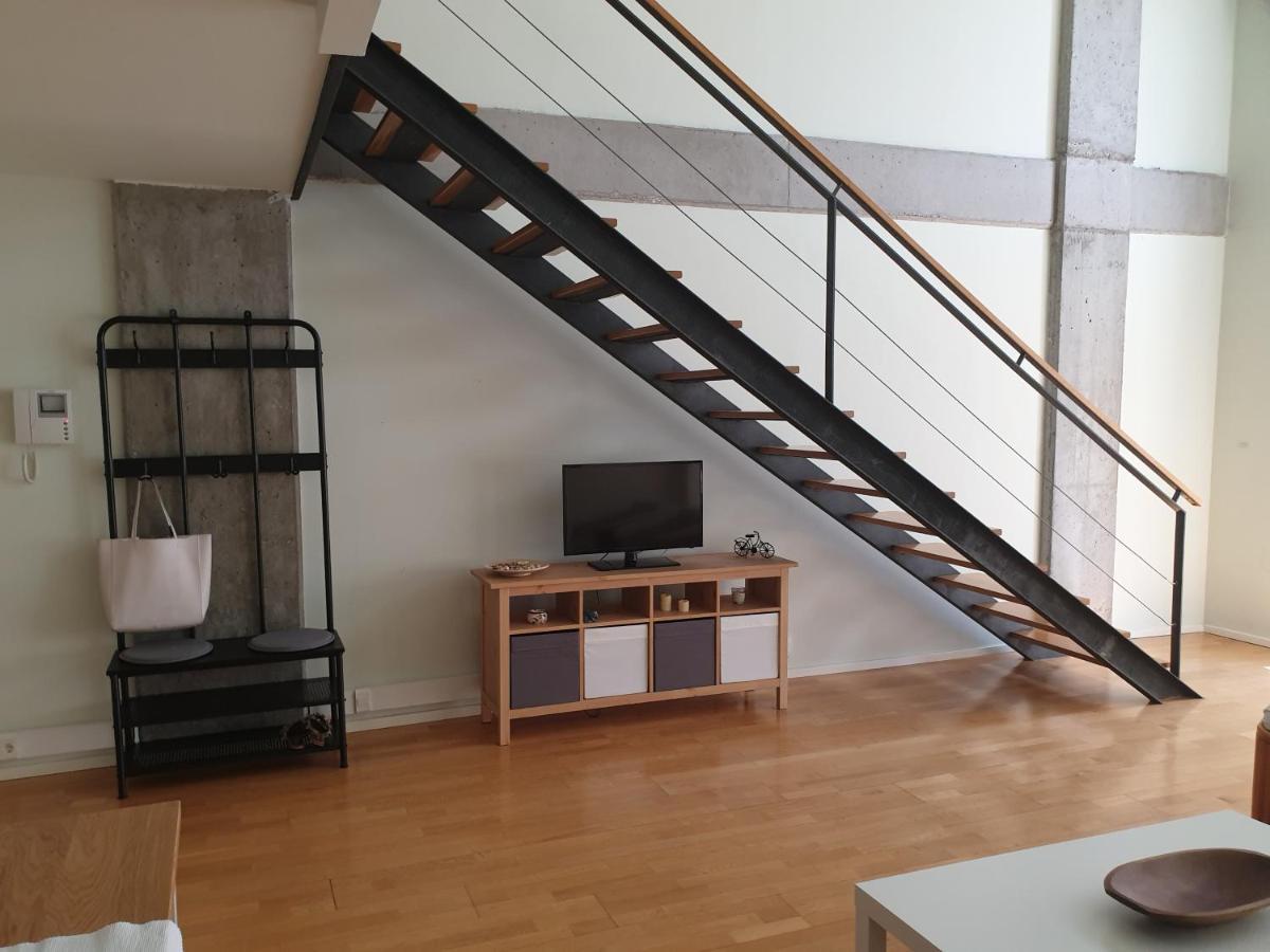 Cozy Loft In Tres Cantos, 20 Min To Madrid *